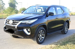 Toyota Fortuner cab for rent without carrier