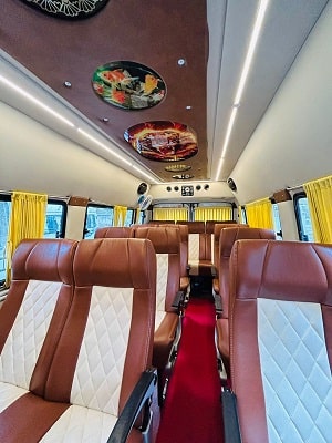 seating arrangement of tempo traveller