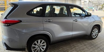 Innova hycross rental Bangalore best muv