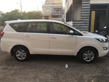 innova car for rent in bangalore